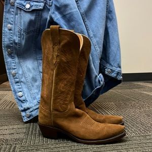 LUCCHESE Womens Suede boots